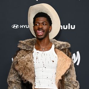Bizarre Nacktaktion: Lil Nas X ins Krankenhaus eingeliefert