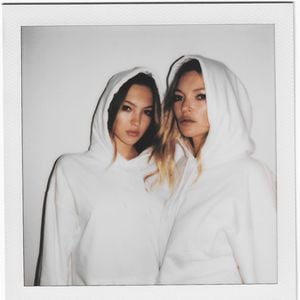 Wie Schwestern: Lila und Mama Kate Moss modeln zusammen