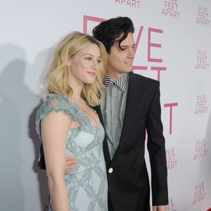 Trennungsgerüchte ade? Lili Reinhart nennt Cole "Boyfriend"