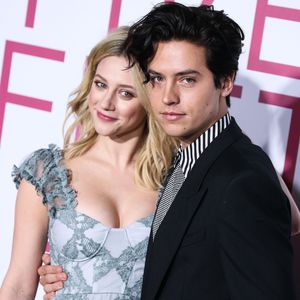 Cole Sprouse verrät: Liebe zu Lili Reinhart war wahrhaftig