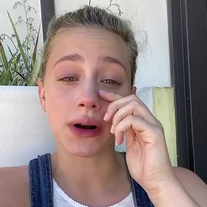 Wegen des Lockdowns: Lili Reinhart leidet an Angststörungen