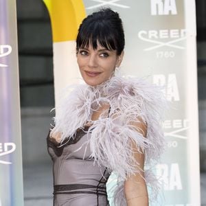Nach David Harbours Seitenhieb: Lily Allen strahlt in London