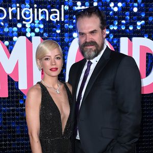 Doch nicht getrennt: Lily Allen und David Harbour kuscheln