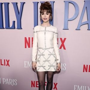 Lily Collins verrät einige Geheimnisse zu "Emily in Paris"