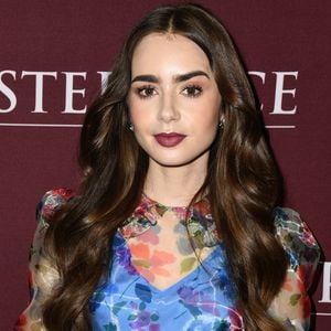 Neu verliebt? Lily Collins flirtet im Netz mit Noah Centineo