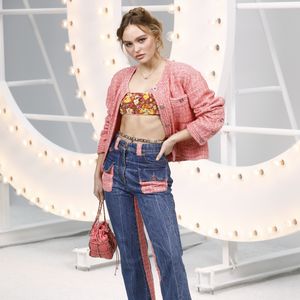 Neuer Freund? Lily-Rose Depp knutscht mit Schauspieler