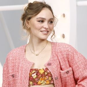Lily-Rose Depp glaubt definitiv an Außerirdische im All