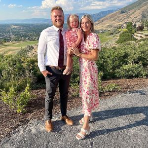 US-Profitänzerin Lindsay Arnold verrät das Babygeschlecht