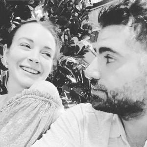 Niedlicher Blick: Hier strahlt Lindsay Lohan mit ihrem Mann
