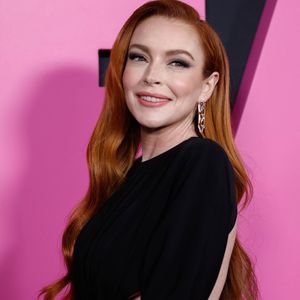 Nach Baby: Lindsay Lohan strahlt auf "Mean Girls"-Premiere