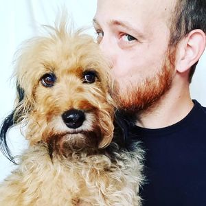 Nach Stinker: "Unter uns" heißt neuen Serienhund willkommen