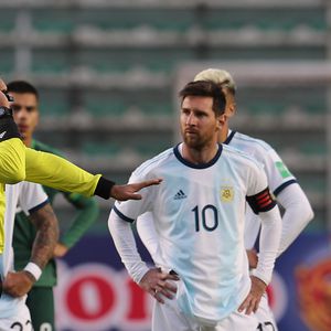"Du Glatzkopf": Lionel Messi beschimpft Physiotherapeut