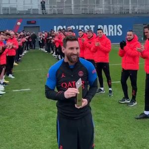 Nach WM-Titel: So wird Leo Messi von seinem Verein empfangen