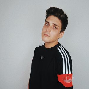 "Kostet so viel Kraft": YouTuber Liont über Panikattacken