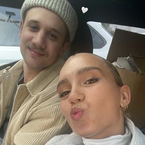 Flitterwochen: Lisa Mantler und ihr Ehemann total happy
