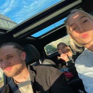 Fans spekulieren: Zeigt Lisa Mantler hier ihren Verlobten?