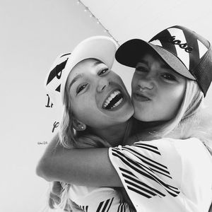 Süße Throwbacks: Lisa und Lena erinnern sich an ihre Anfänge
