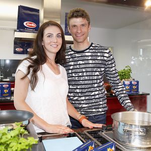Lisas Salat des Todes: Thomas Müller litt beim ersten Date!