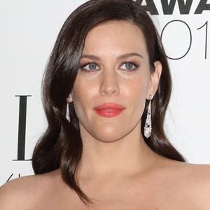Süßer Schnappschuss: Liv Tyler genießt das Mutterglück!