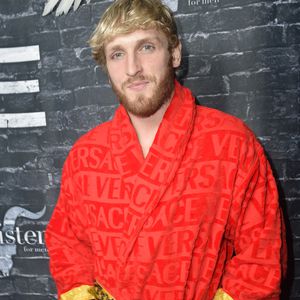 YouTuber Logan Paul unterschreibt Profi-Wrestling-Vertrag