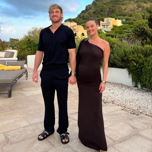 Logan Paul und schwangere Nina genießen Babymoon auf Capri