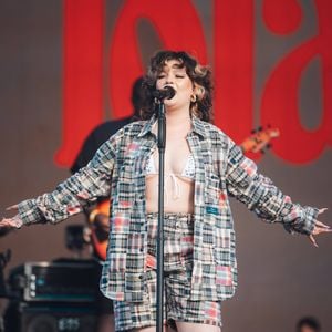 Lola Youngs Comeback: Der Neustart nach dem Zusammenbruch