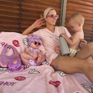 Paris Hilton postet niedliche Urlaubsfotos mit ihren Kids!