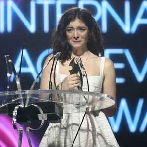 Ist Lena Dunhams Ex echt mit Lorde zusammen? Das sagt er!