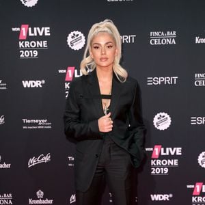 Als Single: Würde Rapperin Loredana auch einen Fan daten?