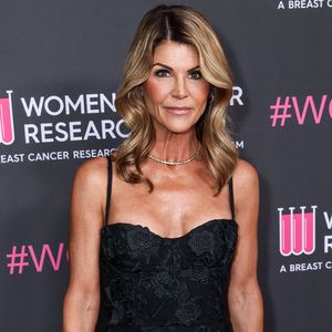 Um ihre Ehe zu retten: Lori Loughlin befragte Stripperinnen