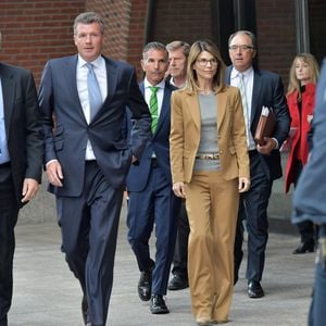 Fiel Lori Loughlins 22. Hochzeitstag wegen Uni-Skandal aus?