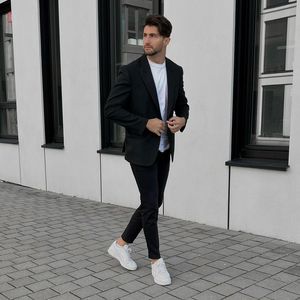 Darum zweifelt "Temptation Island"-Lorik an seiner Beziehung