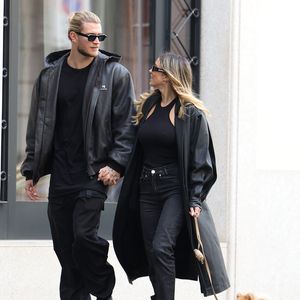 Liebe offiziell? Loris Karius und Diletta Hand in Hand