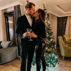 In Latex-Pants: Sophia Thomalla feiert Weihnachten mit Loris