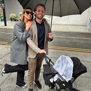 Nach Geburt: Ferne McCann erstmalig mit ihrem Baby unterwegs