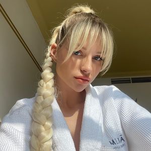 Nach ihrem Entzug: Lottie Moss gibt im Netz ein Update!