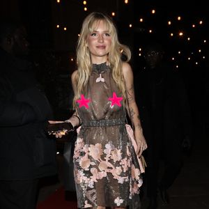 Kate Moss' Halbschwester Lottie Moss zieht im Netz blank