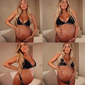 Ganz schön rund: Lottie Tomlinson setzt Babybauch in Szene