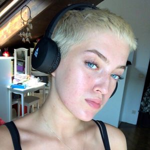 Styling-Chamäleon: GNTM-Lou liebt Haarveränderungen!