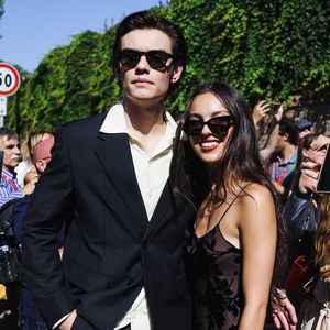 Selten: Louis Partridge und Olivia Rodrigo bei Date erwischt