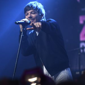 1D-Louis Tomlinson versteigert seinen Porsche!