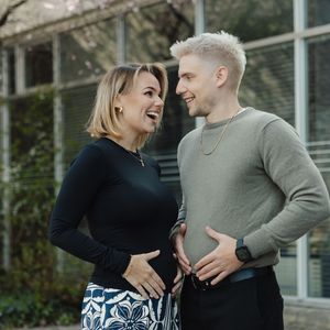 So erfuhren Lennart Borchert und Louisa von Schwangerschaft