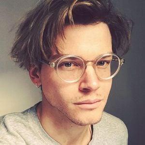 "Love Island"-Gewinner Sidney lässt sich die Augen lasern