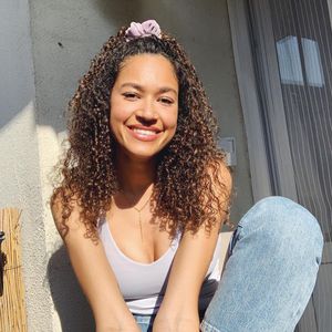 Schwangere GNTM-Lovelyn verrät: Termin für Hochzeit steht!