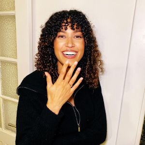"Ja, ja, ja": Schwangere GNTM-Siegerin Lovelyn ist verlobt!
