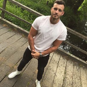 Nach dem Einzug: Er ist der "Love Island"-Zuschauer-Liebling
