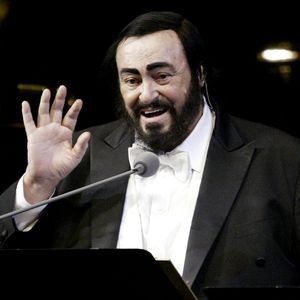 Pavarottis Witwe: Schwere Gehirn-Operation!