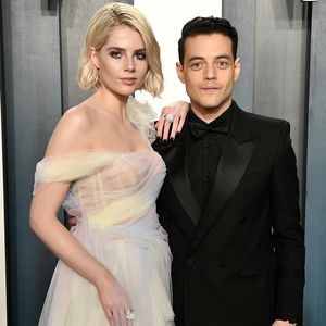 Bond-Bösewicht Rami Malek zieht mit Freundin Lucy zusammen