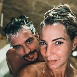 Giulia Siegel und Ludwig teilen Pärchen-Selfie aus der Wanne
