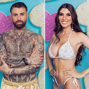Gigi gesteht Yeliz Koc bei "Love Island VIP" seine Gefühle